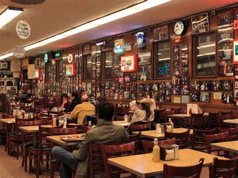 NYC’s most iconic restaurants worth visiting at least once