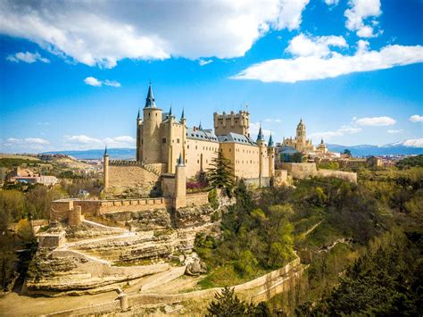 Alcazar de Segovia - The Walt Disney Castle in Segovia, Spain