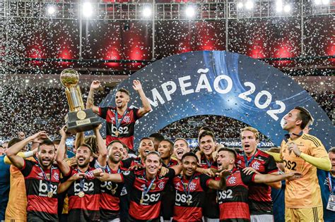 O que os jogadores do Flamengo falaram após o título da Recopa