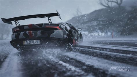 Drifting a Lamborghini in the snow : forza