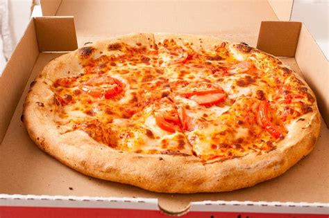 Why Pizza Is Round, The Box Is Square And Its Cut In Triangles - Crust Kingdom