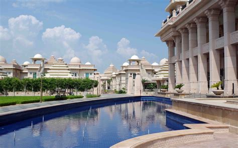 ITC Grand Bharat Classic Golf Club entrance pool in India Classic Golf ...