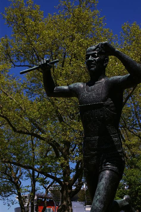 Jesse Owens Statue – Cleveland, Ohio - Atlas Obscura