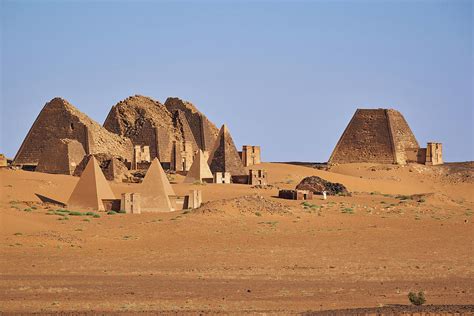 Pyramids of Meroe Photograph by Hector Ruiz Golobart - Pixels