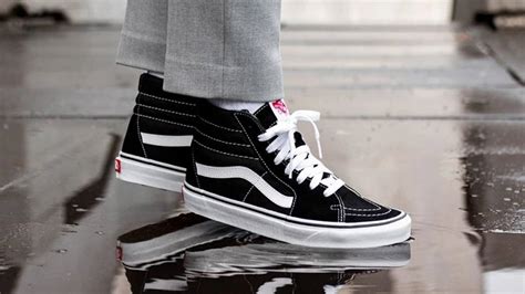 Vans Sk8-Hi Sizing: How Do They Fit? | The Sole Supplier