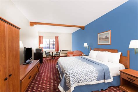 Days Inn & Suites by Wyndham Lordsburg | Lordsburg, NM Hotels