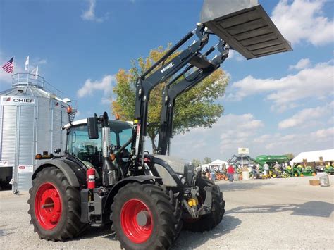 Fendt 724 tractor with 5X90 loader | Fendt, Traktoren, Landmaschinen