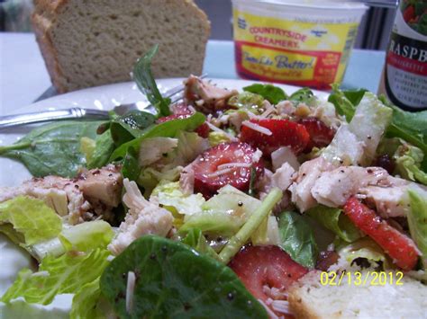 Gluten Free Strawberry Chicken Spinach Salad with dressing recipe ...