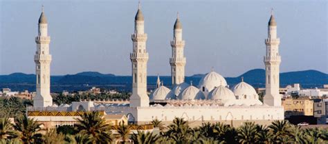 Masjid Qiblatain | Travel Umroh Terpercaya