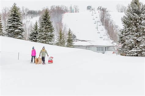 15 Family Winter Getaways in Ontario