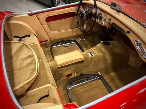 Interior: 1960 Austin Healey 3000 | Skunk River Restorations