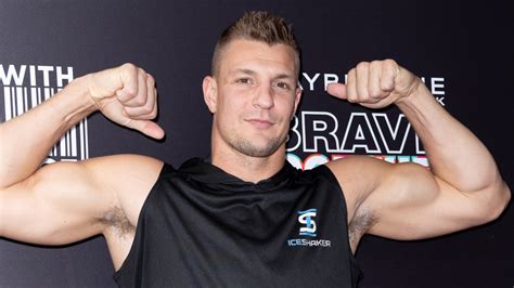 No mention of Patriots in Gronk's retirement post