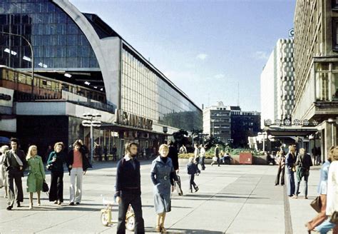 File:Alexanderplatz Berlin East Germany.jpg - Wikimedia Commons