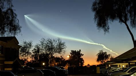 Tonight's SpaceX launch as seen from Phoenix, AZ : r/Pictures