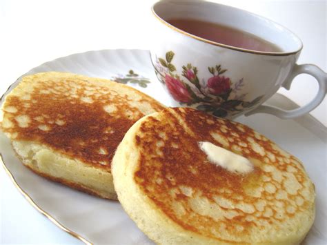 Tea With Friends: Tea & Crumpets