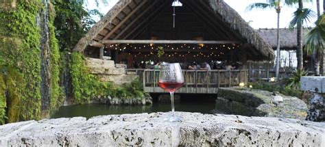 Discover the tropical paradise that is Schnebly Redland’s Winery - Schnebly Winery Bookings