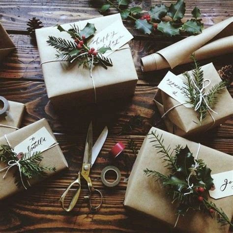 Christmas aesthetic | Gift wrapping, Christmas decorations, Christmas ...