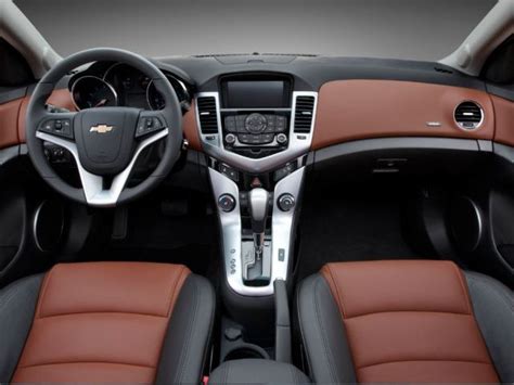 2014 Chevrolet Cruze: 56 Interior Photos | U.S. News