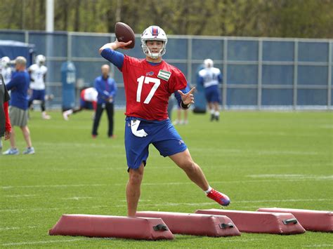 Josh Allen: From farm in Firebaugh to first round pick by Buffalo Bills