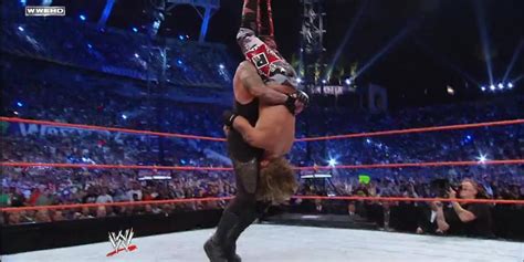 10 Wrestlers Who Kicked Out Of Undertaker’s Tombstone Piledriver Finisher