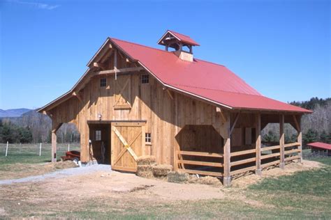 Horse barn-- yes please. Very cute and does not take up very much space. | Horse barns, Small ...