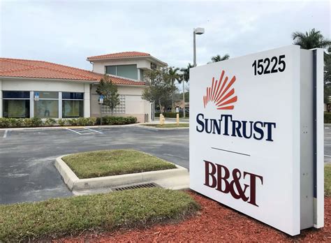 Truist closes some branch offices after merger of BB&T and SunTrust banks - Gulfshore Business