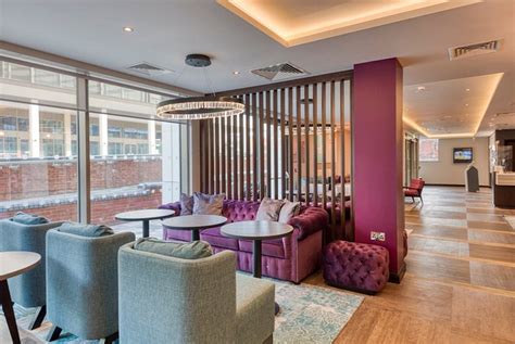 BANBURY TOWN CENTRE (CASTLE QUAY) HOTEL - Updated 2024 Reviews, Photos ...