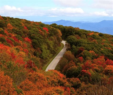 Tennessee Fall Colors- 15 Great Places to Enjoy Fall Foliage