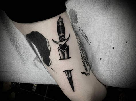 11+ Black Dagger Tattoo Ideas That Will Blow Your Mind!