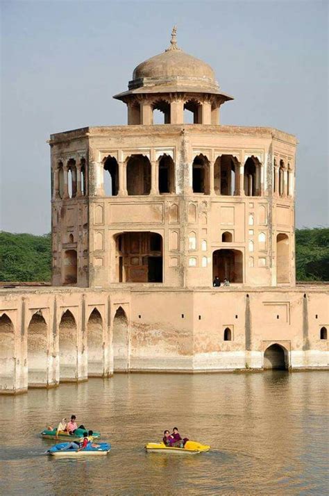 Hiran minar Sheikhupura | Pakistan travel, Islamic city, Mughal ...