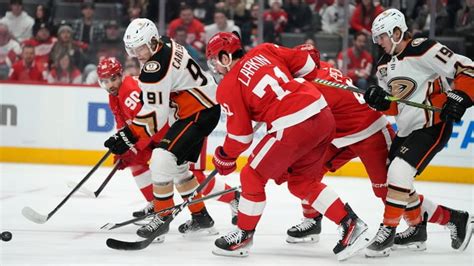 Henrique scores 4th goal in 2 games as Ducks down slumping Red Wings, 4 ...