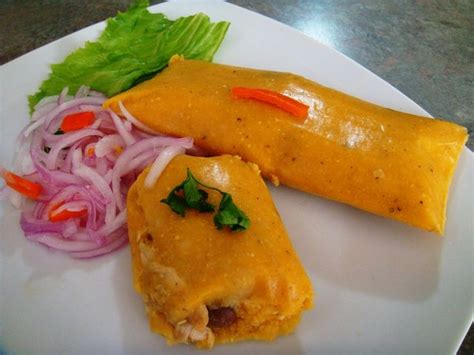 Tamal peruano es una preparación a base de maiz molido con relleno de ...