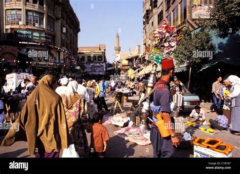 Cairo street scene hi-res stock photography and images - Alamy