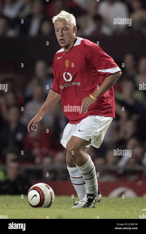 ALAN SMITH MANCHESTER UNITED FC OLD TRAFFORD MANCHESTER ENGLAND 03 August 2004 Stock Photo - Alamy