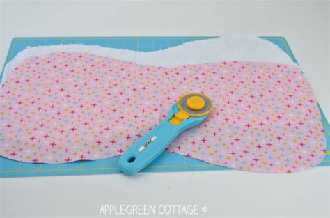 Free Burp Cloth Pattern - So cute! - AppleGreen Cottage