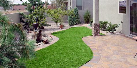 Pros & Cons of Artificial Turf Landscaping - Landscaping Network