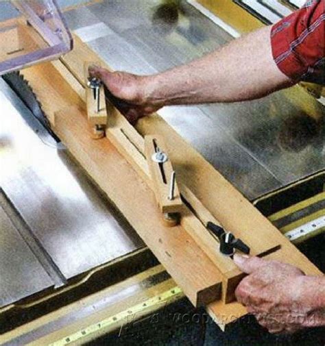 Safer Taper Jig Plans • WoodArchivist