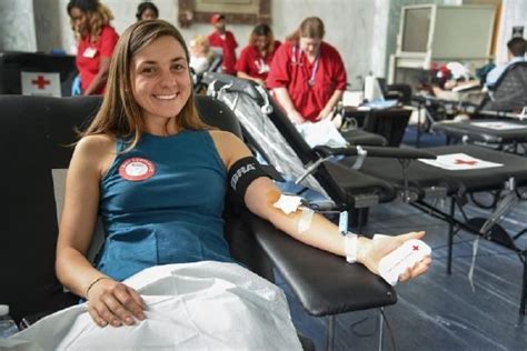 Turn over a new leaf – give blood or platelets this fall | WBIW