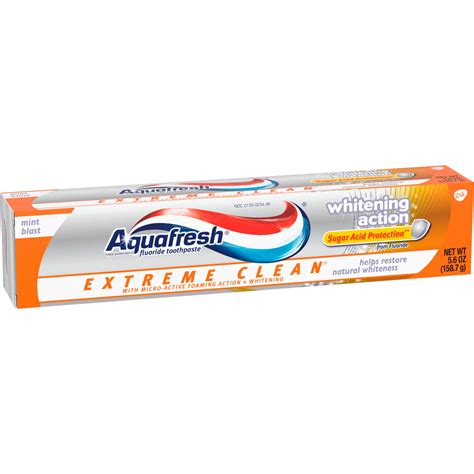 Aquafresh Extreme Clean Whitening Action Fluoride Mint Blast Toothpaste ...