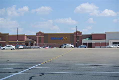 Walmart Cincinnati OH | This store was subdivided by Walmart… | Flickr