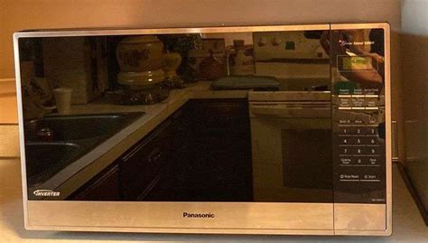 Panasonic “The Genius Sensor” 1250w Microwave (14” H, 24”, 18” D ...