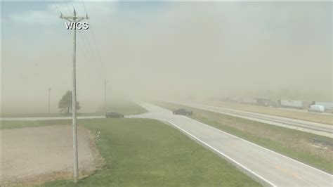 Illinois highway reopens after dust storm crashes kill 6 - Indianapolis News | Indiana Weather ...