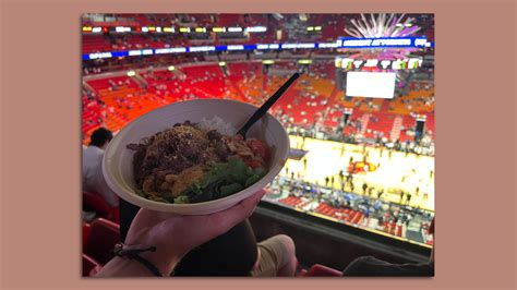 New FTX Arena vendor Phuc Yea serves up tasty courtside meals - Axios Miami