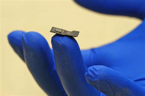 Flat microscope for the brain could help restore lost eyesight - Electronics-Lab.com