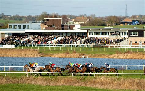 Huntingdon Racecourse - Guide, Fixtures, Betting & Tips - 2021