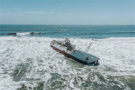 Guide To Visiting Skeleton Coast, Namibia: Shipwrecks, Seals And Sand | Drink Tea & Travel