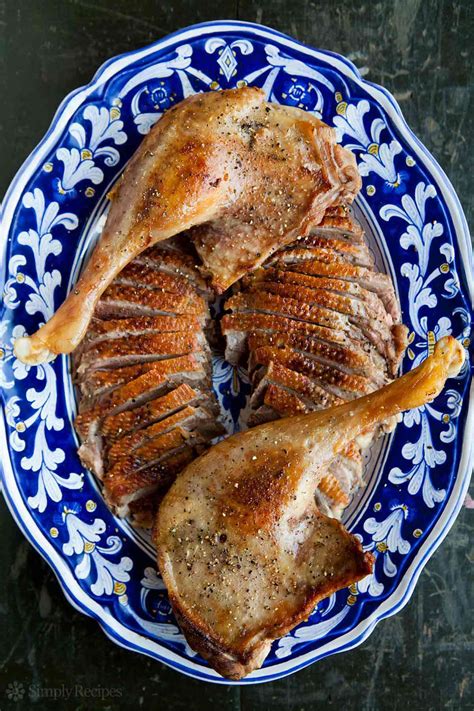 Roast Goose Recipe, How to Roast a Goose