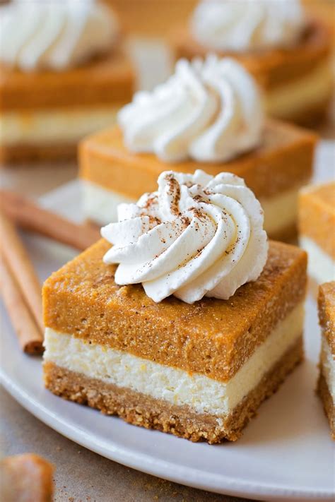 Pumpkin Cheesecake Bars | Lil' Luna