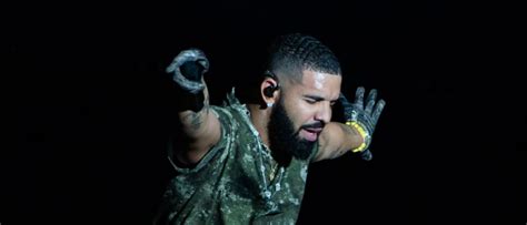 Drake Tickets & 2023 It's All a Blur Tour Dates | Vivid Seats