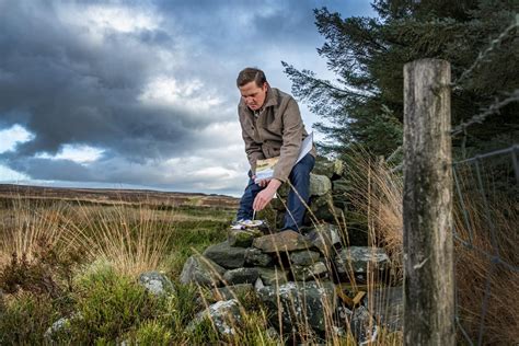 Royal Mail Christmas stamps 2023: How a Yorkshire moor inspired this ...